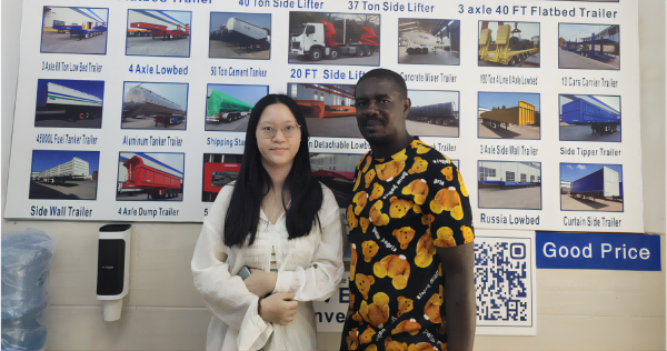 Un client camerounais est venu commander 2 camions tracteurs SHACMAN
