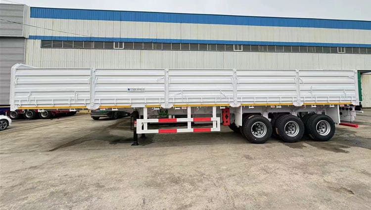 Semi-remorque pour marchandises en vrac à vendre au Gabon