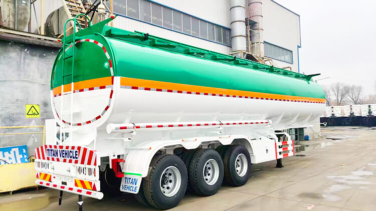Citerne &agrave; Carburant 3 Essieux &agrave; Vendre au Mali