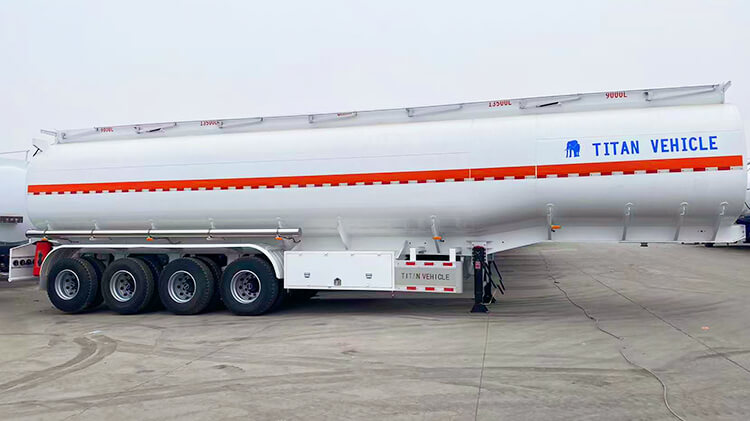 Transport de Carburant Citerne à 4 Essieux au Burkina Faso