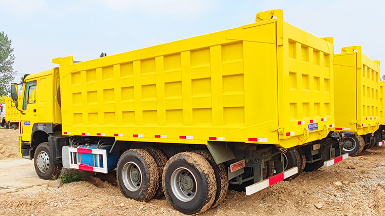 Camion Benne Howo 10 Roues Occasion Prix au Congo